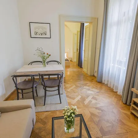 Apartment Bohemia Centre *