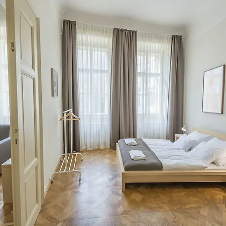 Bohemia Centre Apartmán *